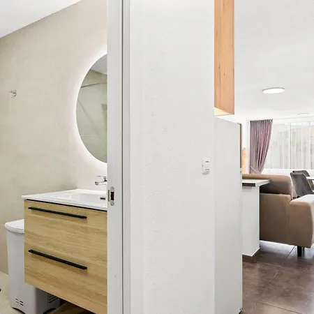 شقة Cozy, Modern Dream Blue *