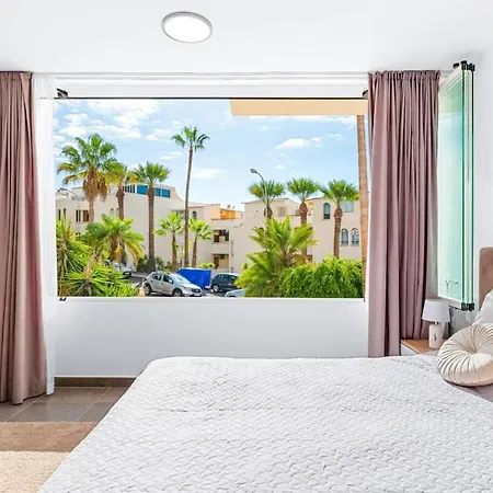 Cozy, Modern Dream Blue * Callao Salvaje