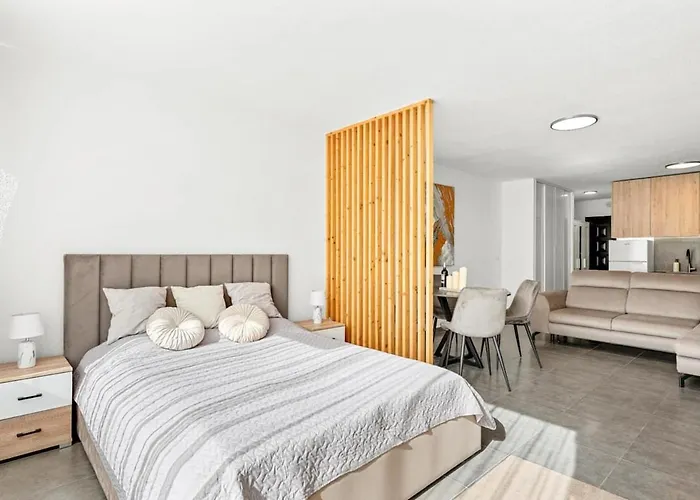 Cozy, Modern Dream Blue 아파트