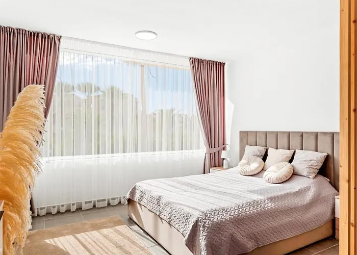 아파트 Cozy, Modern Dream Blue 칼라오살바헤